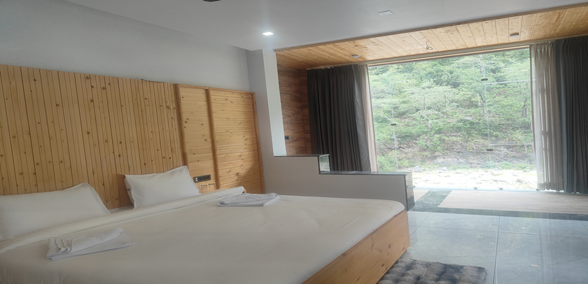 Luxury Couples Room at SNG River Resort Rishikesh
